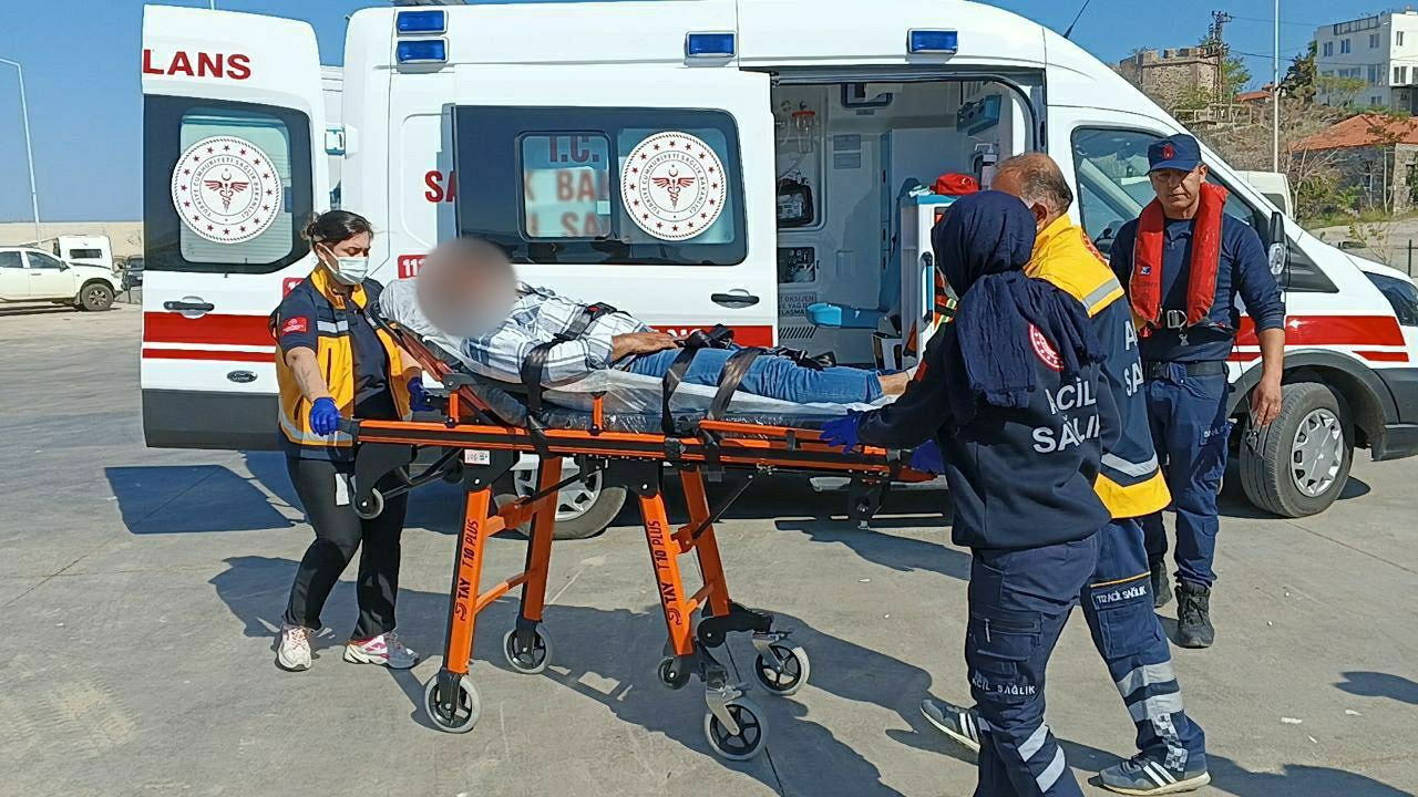 Ayvacık'ta bir balıkçı teknesinde tıbbi acil durum yaşandı