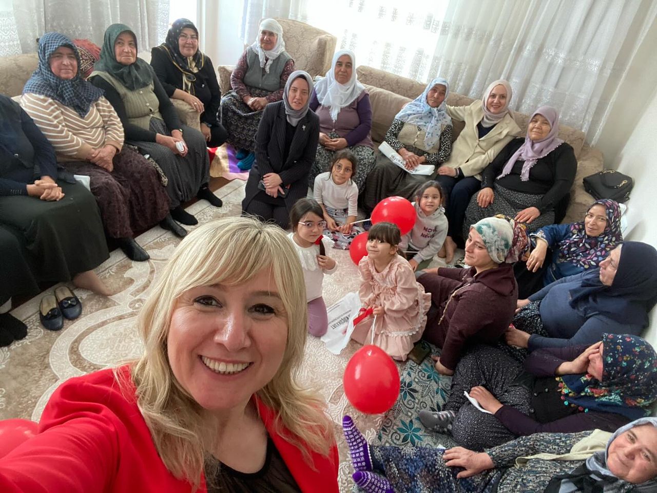 MHP Afyonkarahisar'da Kadın Güçlenmesine Odaklanıyor