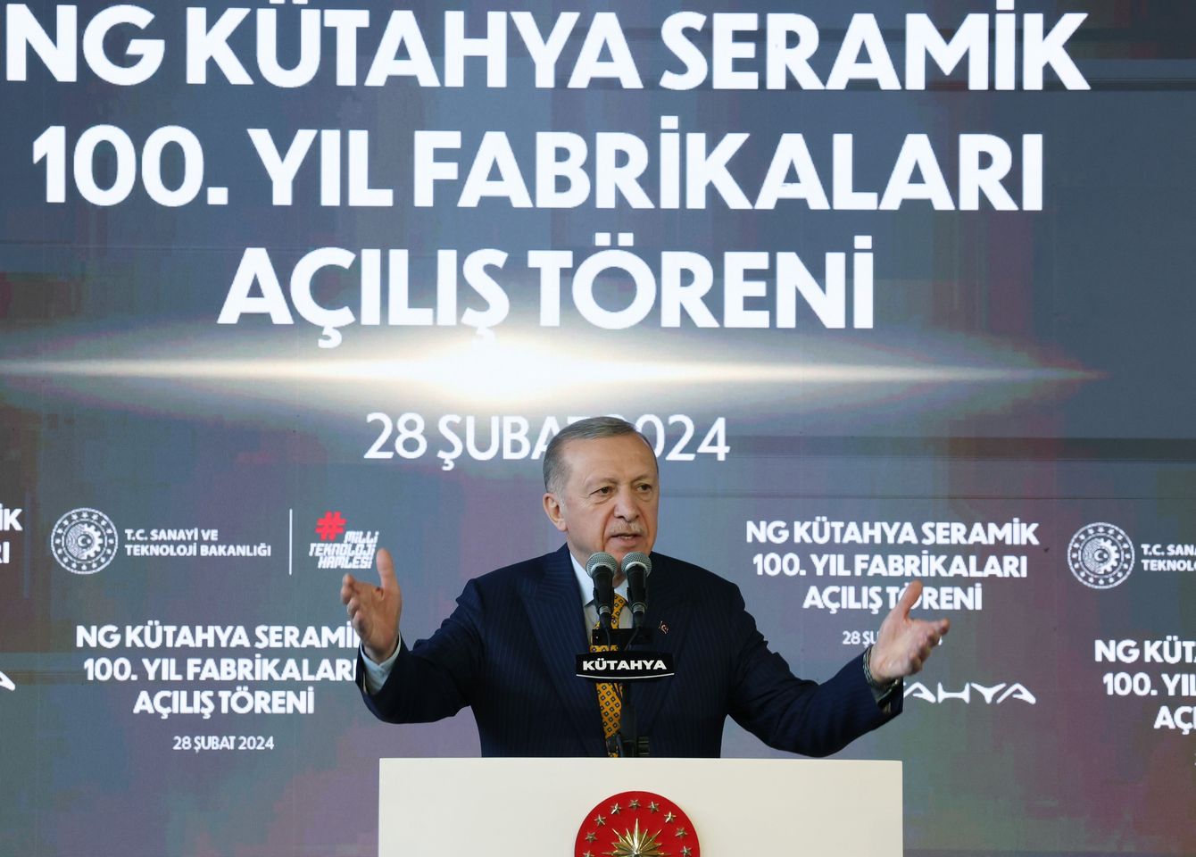 Cumhurbaşkanı Erdoğan, Kütahya'da Önde Gelen Bir Seramik Tesisinin Açılış Törenine Katıldı