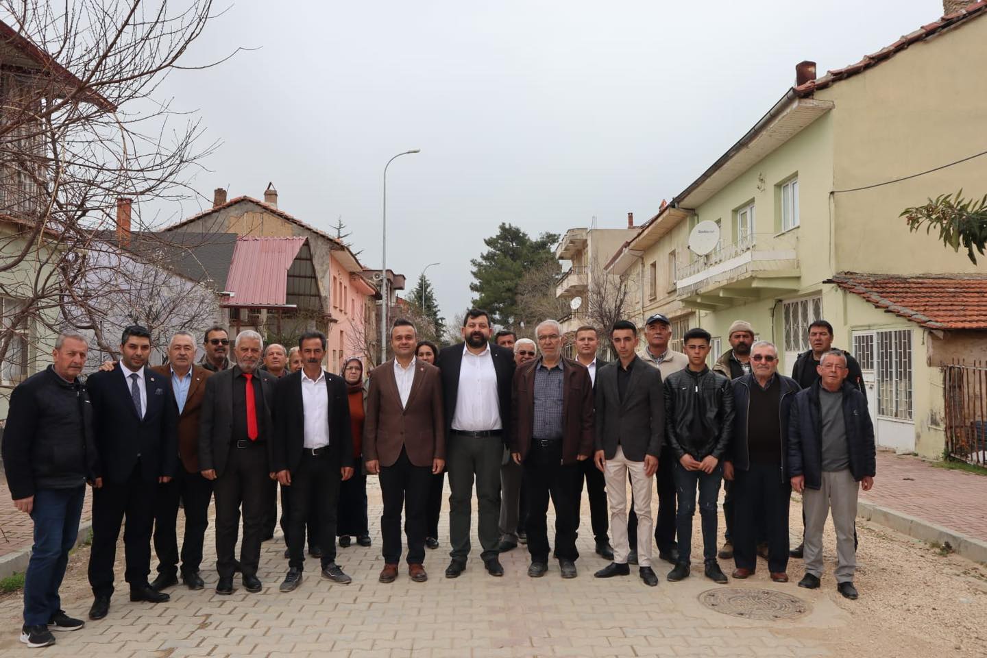 CHP Afyonkarahisar İl Başkanı, Başmakçı'yı ziyaret etti ve ekip ruhuyla yönetim vaadinde bulundu