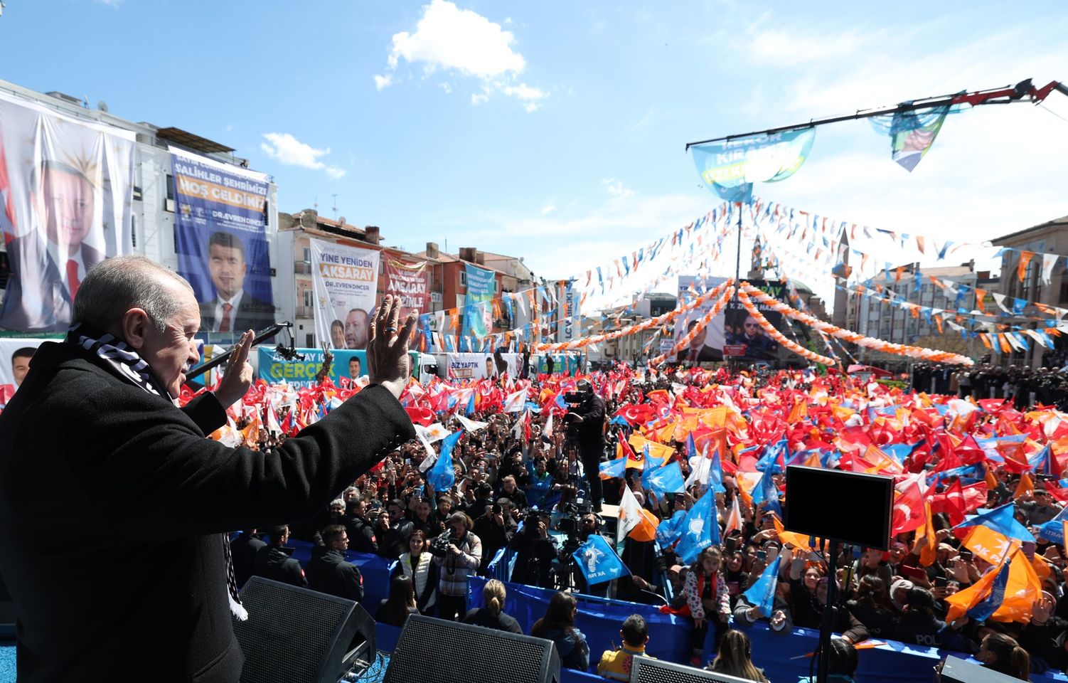 Cumhurbaşkanı Erdoğan, Aksaray'da kalabalık bir mitinge katıldı